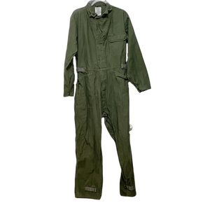 Military surplus men’s coveralls size large